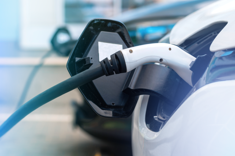Tips para cargar la batería de un vehículo eléctrico